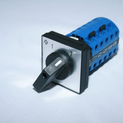 KHÓA CHUYỂN MẠCH, 2 VỊ TRÍ 1-2 - 3, KHÔNG CÓ VỊ TRÍ OFF, 1P, 10A