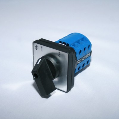 KHÓA CHUYỂN MẠCH 3 BƯỚC OFF-1-2-3, 2P